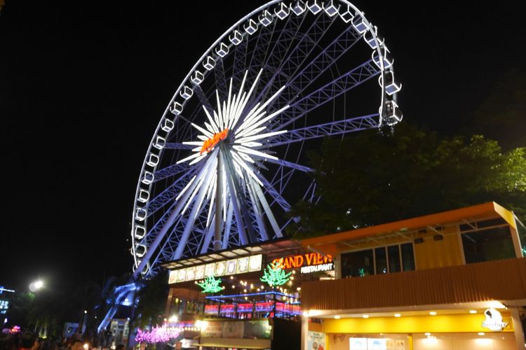 Salah satu obyek wisata yang dikunjungi peserta Cordela Vacation Trip to Thailand yakni Asiatique di Bangkok, Senin (5/2/2018).