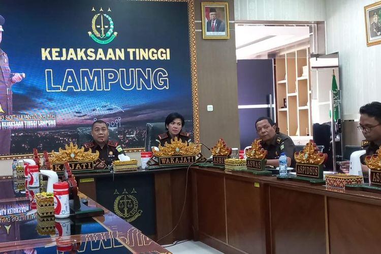 Ekspos permohonan keadilan restoratif kasus penembakan di Lampung Barat antara Kejari Lampung Barat, Kejati Lampung dan Kejagung, Selasa (18/10/2022).
