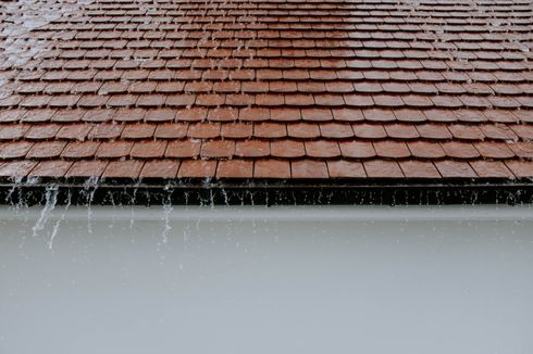 Alasan Mengapa Anda Harus Memilih Atap Sirap untuk Rumah