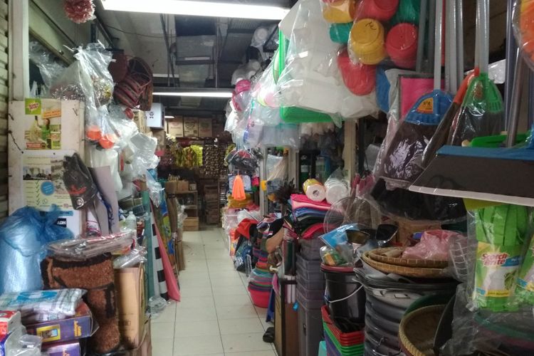 Kondisi Pasar Pondok Indah, Jakarta Selatam Setelah Mendapatkan Plakat Adipura,
