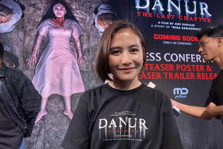 Prilly Latunsina di konferensi pers film Danur: The Last Chapter, Setiabudi, Jakarta Pusat, Rabu (10/12/2025).  