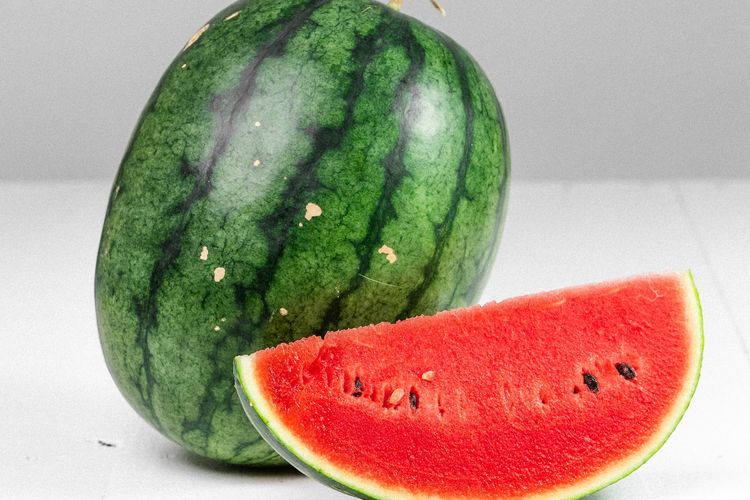 Ilustrasi buah semangka.