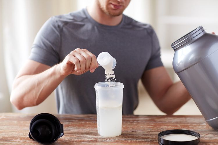 Bubuk protein, seperti protein whey, protein kedelai, protein putih telur, dan protein kasein, juga dapat menjadi pilihan minuman untuk diet yang terbukti mampu menurunkan berat badan.