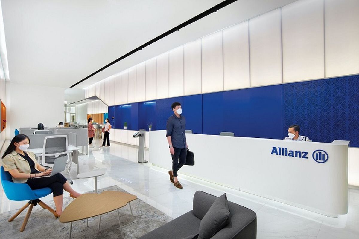 Allianz Indonesia menghadirkan fasilitas Agent Lounge di WTC 3, ground floor, bagi para tenaga pemasar yang menjadi mitra bisnis Allianz