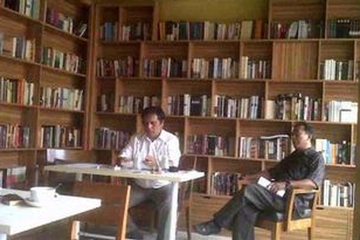 Ilustrasi: National Education Watch saat melakukan jumpa pers terkait dengan perubahan kurikulum di Readin Room, Kemang, Rabu (19/12/2012).