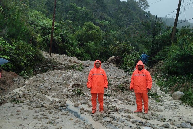 Banjir yang melanda Kabupaten Tapanuli Tengah, Provinsi Sumatra Utara, Selasa (25/11/2025)
