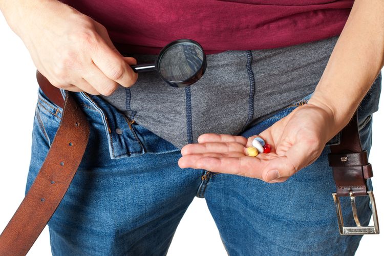 Ada banyak efek samping konsumsi obat pembesar penis yang akan berbahaya untuk kesehatan.