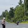Pria Nekat Angkat Ban Bentor di Depan Polisi Jelang Kedatangan Kapolri Listyo Sigit ke Pekanbaru, Videonya Viral