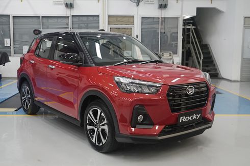 Adu Fitur Daihatsu Rocky tipe 1.2L ADS dan 1.0L Turbo ASA