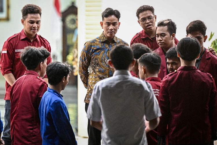 Wapres Gibran dan Pintu Darurat Komunikasi Istana