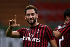 Kabar Baik bagi AC Milan, Hakan Calhanoglu Mulai Negosiasi Kontrak Baru