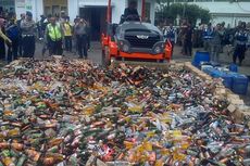 Polisi Bandung Gilas 10.971 Botol Miras 