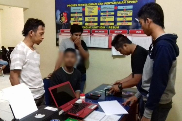 Pemuda ini dibekuk Polres Luwu karena diduga melakukan tindakan penganiayaan terhadap kekasihnya, Minggu (12/8/2018)