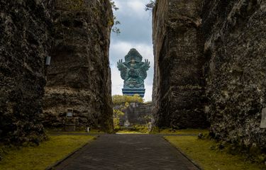 6 Fakta Menarik Pulau Bali, Ada Patung Tertinggi di Indonesia dan ...