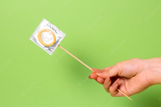 6 Penyebab Kondom Bocor, Pria Wajib Tahu