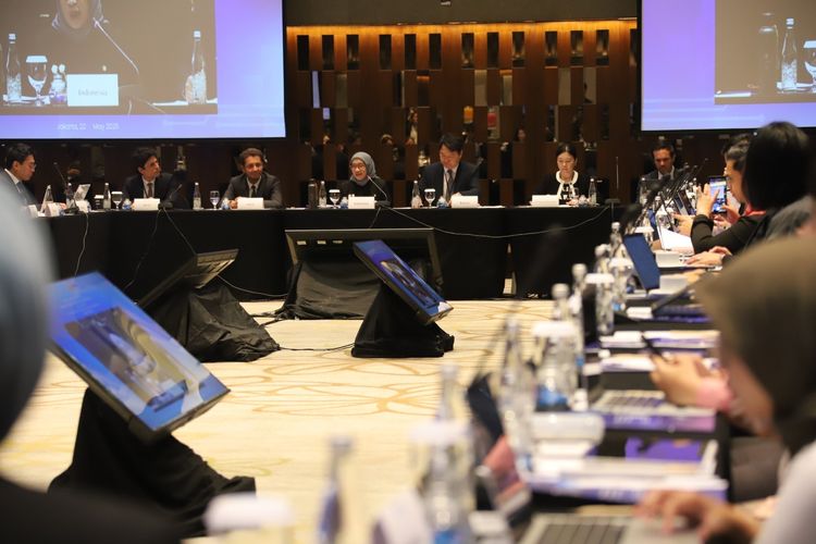 Menteri Pendayagunaan Aparatur Negara dan Reformasi Birokrasi (PANRB), Rini Widyantini, dalam acara Organisation for Economic Co-operation and Development (OECD) Innovative, Digital and Open Government (INDIGO) Network in Southeast Asia 2025 di Jakarta, Kamis (22/5/2025).