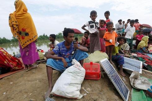 Kisah Etnis Rohingya Bawa Panel Surya Saat Lari ke Bangladesh