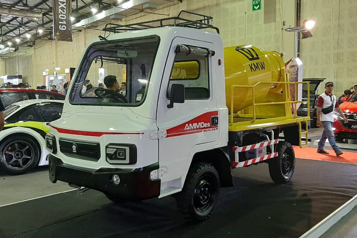 AMMDes Builder, mini mixer truck pemenang AMMDes Digimodz di IMX 2019.