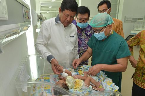 Operasi Bayi Kembar Siam di Batam Melibatkan 30 Tenaga Medis