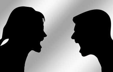 Ilustrasi interaksi sosial yang bersifat negatif