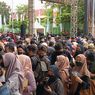 Ribuan Pencari Kerja Serbu Job Fair di Stadion Patriot Candrabhaga Bekasi