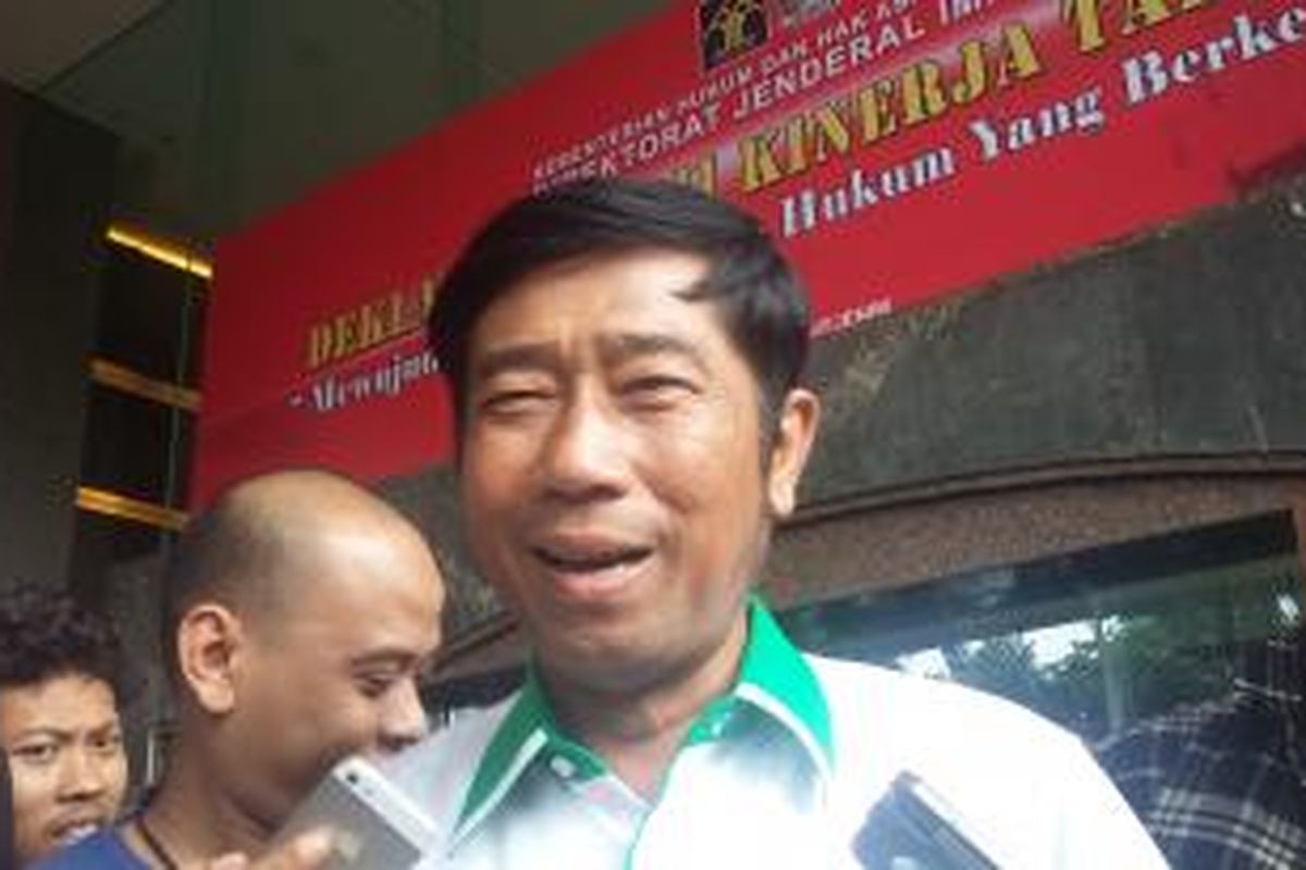 Wakil Ketua DPRD DKI Jakarta Abraham 'Lulung' Lunggana, saat ditemui di Gedung Kemenkumham, Jakarta, Senin (4/1/2016).
