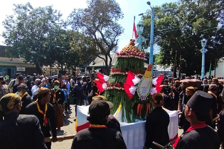 Grebeg Besar Keraton Kasunanan Surakarta Hadiningrat Kota Solo kembali digelar, Minggu (10/7/2022)