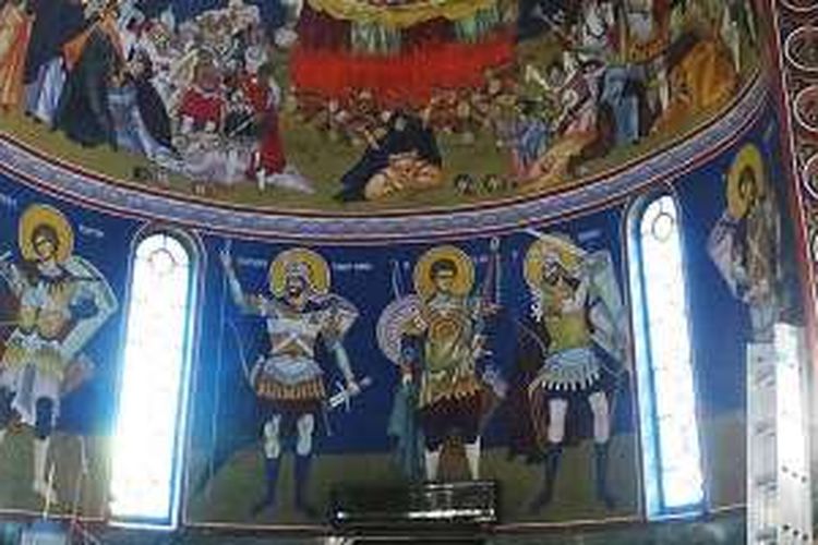 Lukisan di langit gedung gereja Saint Sava, Beograd, setinggi 70 meter.