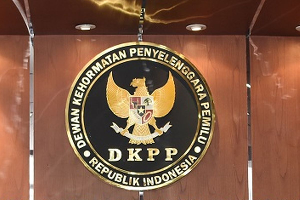 Belum 5 Tahun Keluar Parpol, 2 Penyelenggara Pemilu 2024 Dipecat DKPP