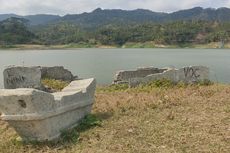 Air Waduk Sermo Susut, Nisan dan Makam Bermunculan