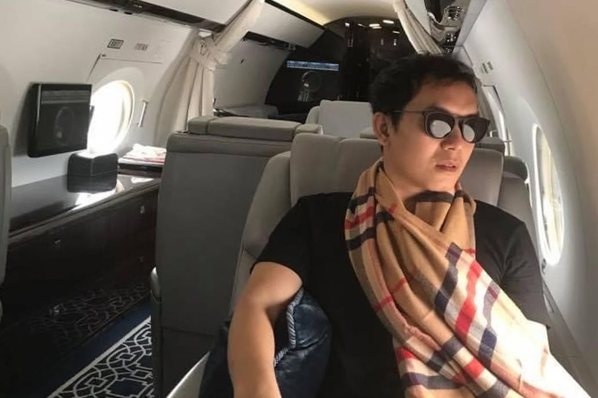 Duka Para Artis Indonesia atas Wafatnya Desainer Hengki Kawilarang