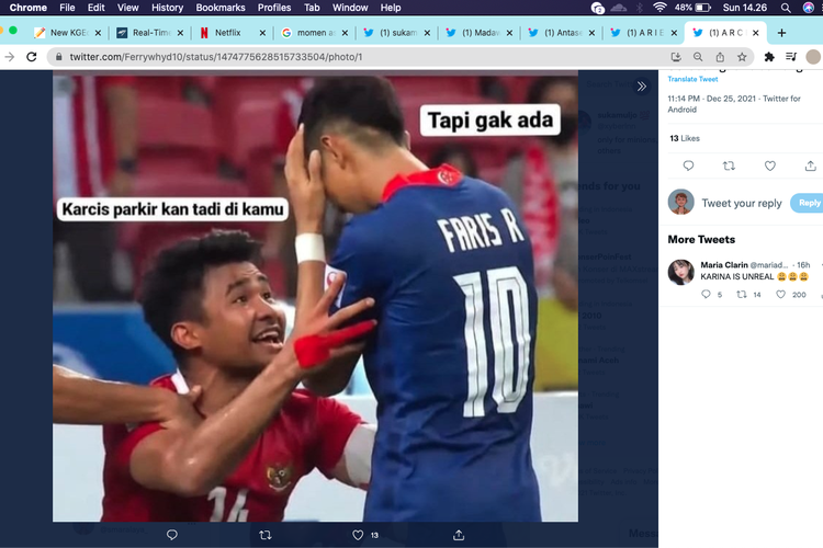 Meme Asnawi hampiri pemain Singapura yang gagal pinalti saat Semifinal AFF 2020.