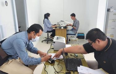 ilustrasi prosedur pembuatan Paspor.