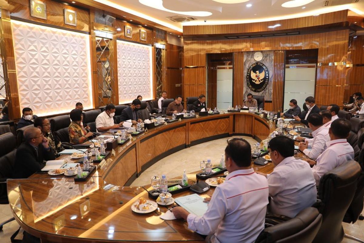 Tim Gabungan Independen Pencari Fakta (TGIPF) insiden tragis Kanjuruhan sudah menjalani rapat perdana pada Selasa (4/10/2022).