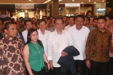 Malam-malam, Jokowi Bikin Heboh Manado Town Square