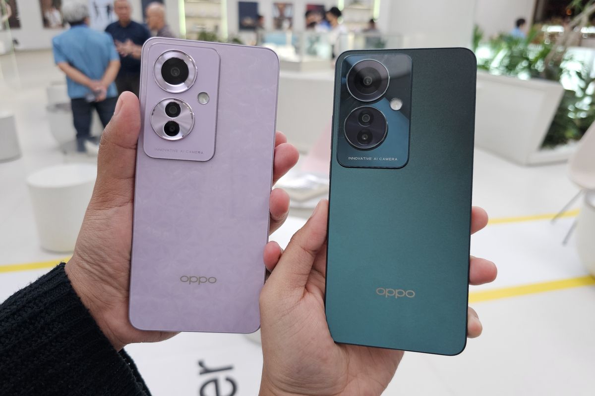 Oppo Reno 11 F 5G varian warna Coral Purple (kiri) dan Palm Green (kanan).