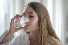 5 Penyebab Haus Berlebihan padahal Sudah Minum Banyak Air