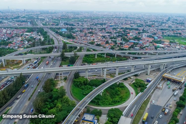 Ilustrasi jalan tol Simpang Susun Cikunir