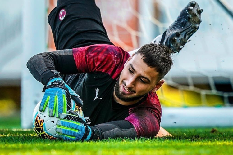 Masa kontrak Gianluigi Donnarumma bersama AC Milan akan habis pada tahun 2021 mendatang