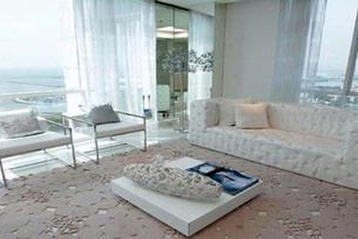 Pemilihan ragam warna hampir tidak ada, namun sentuhan pernik aksesoris di dalamnya dibuat berbeda, seperti karpet misalnya.