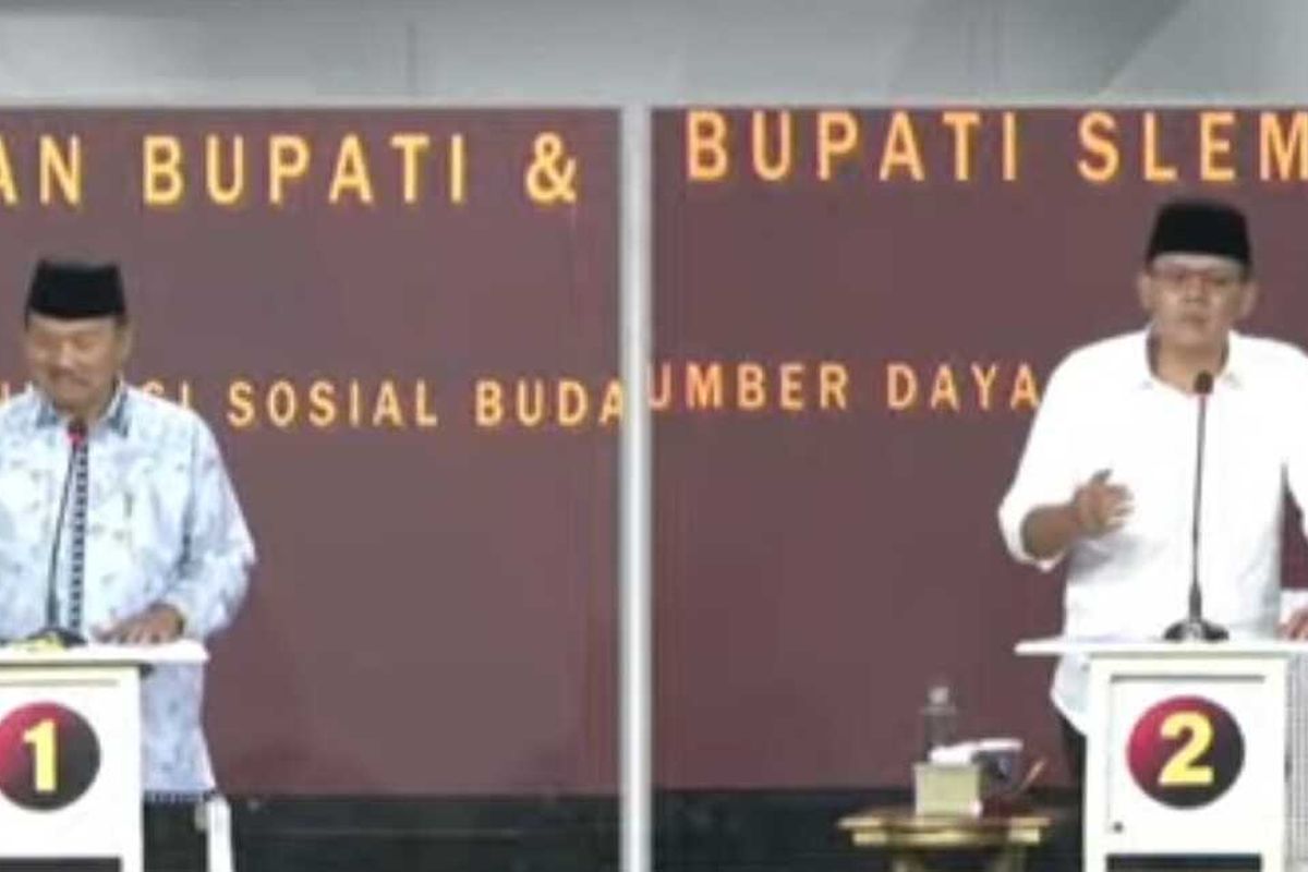 Calon wakil bupati nomor urut 1 Sukamto dan calon wakil bupati nomor urut 2 Danang Maharsa saat debat putaran kedua Pilkada Sleman 2024, Minggu (3/11/2024) (Foto tangkapan layar dari You Tube KPU Sleman)