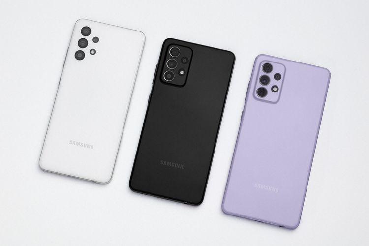 Samsung Galaxy A32, Galaxy A52, dan Galaxy A72.