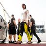 Sean Gelael Siap Berduet dengan Valentino Rossi di Dubai