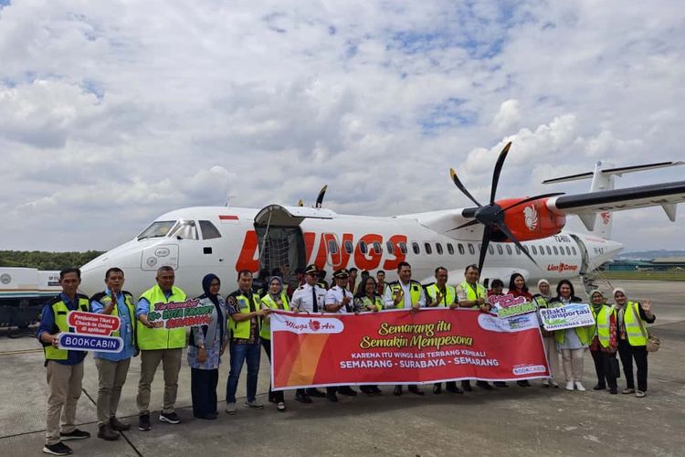 maskapai Wing Air resmi membuka rute Semarang-Surabaya, Jumat (19/9/2025). Rute ini dilayani menggunakan pesawat ATR 72-600 berkapasitas 72 kursi kelas ekonomi.