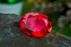 Manfaat Batu Ruby dan Zodiak yang Paling Cocok Memakainya