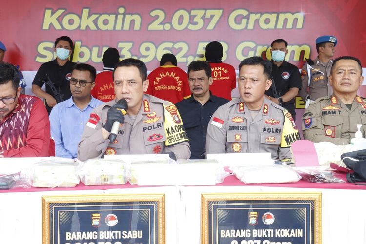 Sebanyak 3.962,58 gram sabu dan 2.037 gram Kokain asal Malaysia yang hendak diedarkan di Batam, Kepulauan Riau berhasil digagalkan.