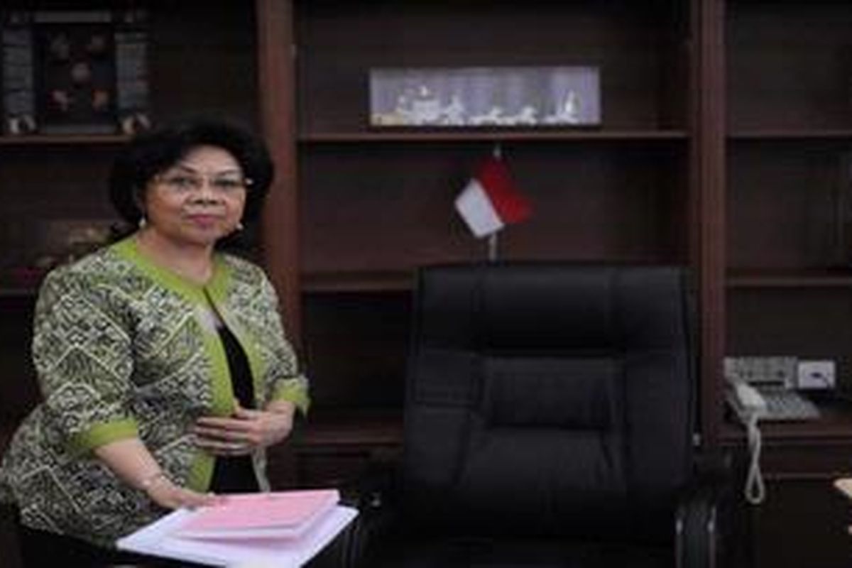 Menteri Kesehatan - Nafsiah Mboi