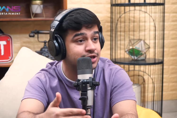 Selebgram sekaligus YouTuber Fadil Jaidi ketika hadir sebagai bintang tamu di podcast Rans Entertainment
