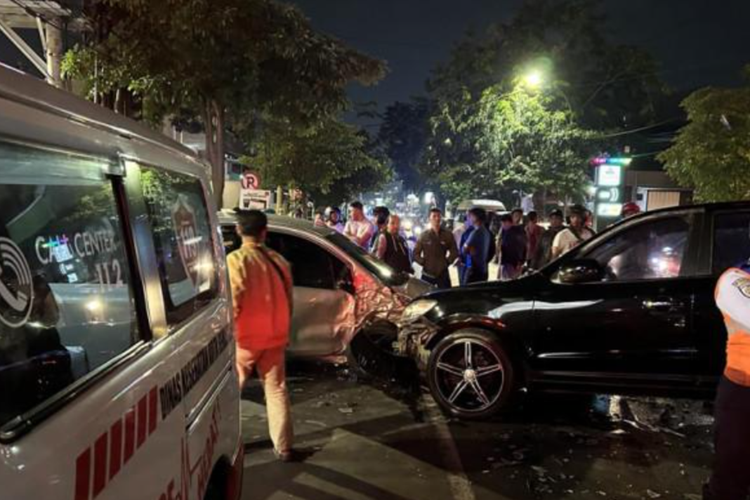 Tabrakan Beruntun di Jalan Tentara Pelajar Semarang, Saksi Mata Ungkap Dugaan Tabrak Lari Sebelumnya