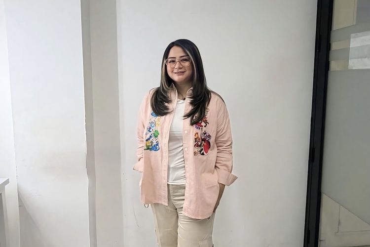Dari Panggung ke Dapur: Jelita Bahar Tekuni Bisnis Risol